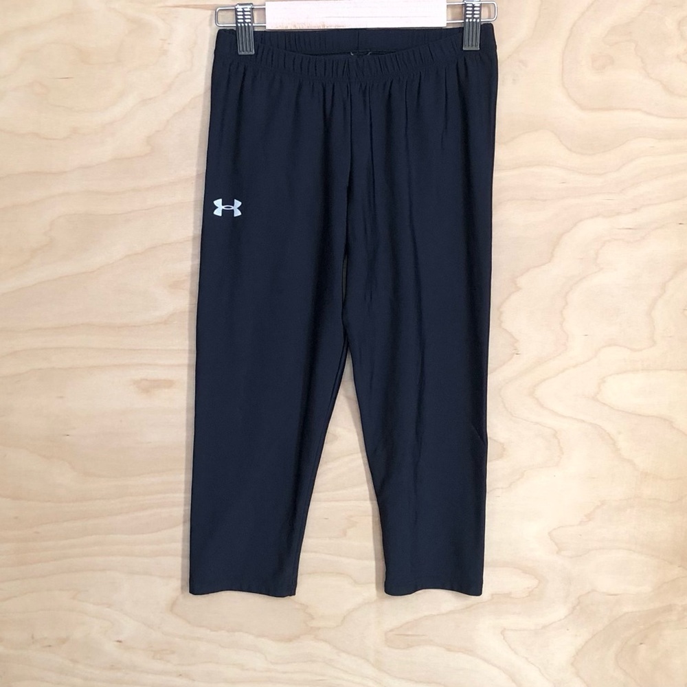Under Armour Kids Black Leggings Elastic Waist 16 Inseam Girls Small.